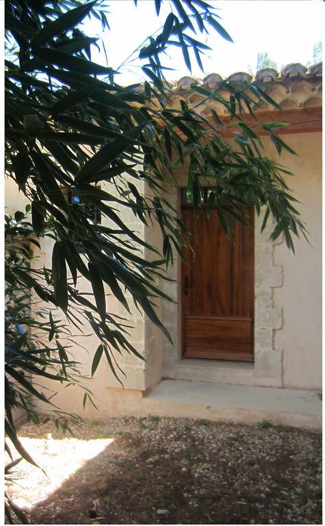Gite Les Alpilles Eygalières Zimmer foto